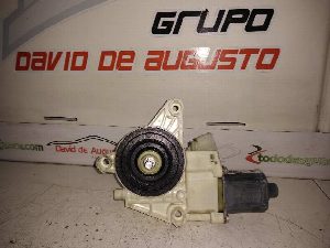MOTOR ELEVALUNAS DELANTERO DERECHO MERCEDES-BENZ