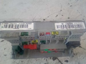 CAJA RELES / FUSIBLES BMW SERIE 1 BERLINA (E81/E87) 2007