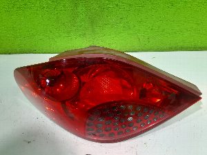 PILOTO TRASERO IZQUIERDO PEUGEOT 207 2009