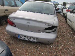 PILOTO TRASERO IZQUIERDO HYUNDAI LANTRA BERLINA (RD)