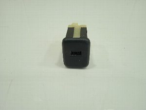 PUERTO USB AUX OPEL CORSA E 2016