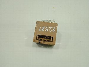 MODULO ELECTRONICO MITSUBISHI MONTERO (V60/V70) 2002