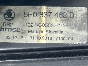 ELEVALUNAS DELANTERO DERECHO SKODA OCTAVIA COMBI (5E5)