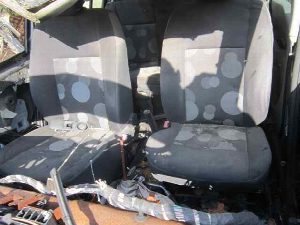 MANGUETA DELANTERA IZQUIERDA RENAULT MODUS 2007