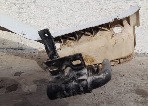 ESTRIBO IZQUIERDO RENAULT MIDLUM 2008