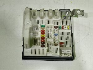 CAJA RELES / FUSIBLES RENAULT KANGOO (F/KC0) 2010