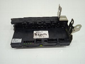 CAJA RELES / FUSIBLES MERCEDES-BENZ