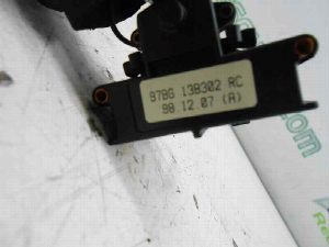MANDO RADIO FORD MONDEO FAMILIAR (GD) 1999