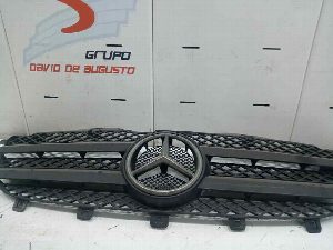CALANDRA MERCEDES-BENZ
