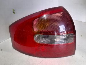 PILOTO TRASERO IZQUIERDO AUDI A6 BERLINA (4B2) 2003