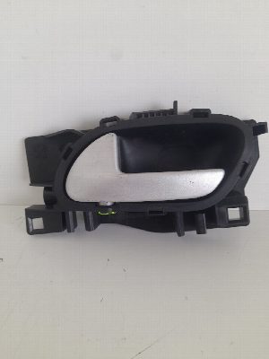 MANETA INTERIOR DELANTERA IZQUIERDA PEUGEOT 207 2010