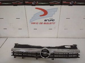 CALANDRA OPEL ASTRA GTC 2005