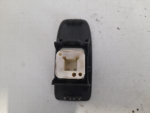 MANDO ELEVALUNAS DELANTERO DERECHO MITSUBISHI
