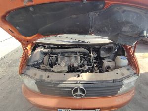 REJILLA DELANTERA MERCEDES-BENZ VITO (W638) COMBI 1995