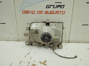 FARO DERECHO NISSAN CABSTAR 2001