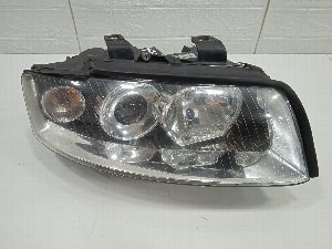 FARO DERECHO AUDI A4 AVANT (8E) 2001
