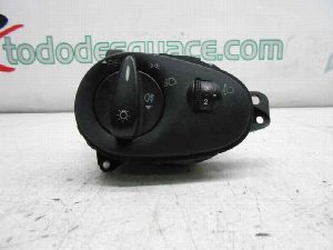 MANDO LUCES FORD FOCUS BERLINA (CAK) 2000