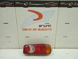 PILOTO TRASERO IZQUIERDO NISSAN CABSTAR 2001