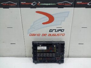 CAJA RELES / FUSIBLES MERCEDES-BENZ