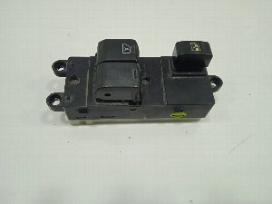 ELEVALUNAS DELANTERO IZQUIERDO RENAULT MAXITY 2012
