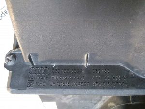 CAJA FILTRO AIRE AUDI A8 (D2)