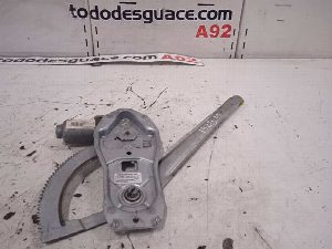 ELEVALUNAS DELANTERO DERECHO FORD