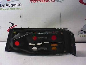 PILOTO TRASERO IZQUIERDO PEUGEOT 405 BERLINA 1988