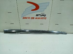 MOLDURA PUERTA  DELANTERA DERECHA CITROEN DS3 2013