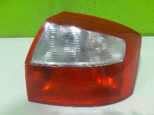 PILOTO TRASERO DERECHO AUDI A4 AVANT (8E) 2001