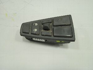 MANDO ELEVALUNAS DELANTERO IZQUIERDO VOLVO FH XXX 2008