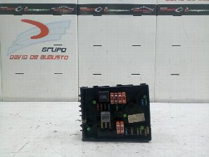 CAJA RELES / FUSIBLES VOLKSWAGEN GOLF V BERLINA (1K1)