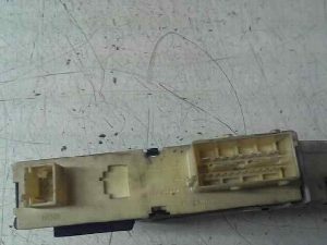MOTOR ELEVALUNAS DELANTERO IZQUIERDO CITROEN C4 BERLINA