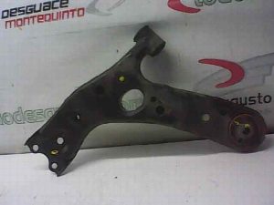 BRAZO SUSPENSION INFERIOR DELANTERO DERECHO TOYOTA AURIS