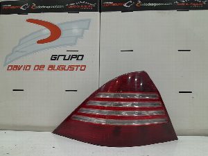 PILOTO TRASERO IZQUIERDO MERCEDES-BENZ