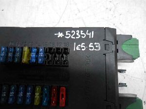 CAJA RELES / FUSIBLES MERCEDES