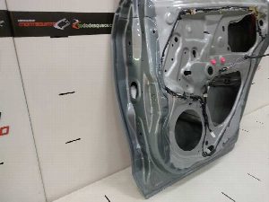 PUERTA TRASERA DERECHA TOYOTA YARIS 2012