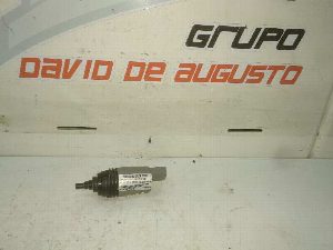 MOTOR DE LA BOMBA DEL LAVAPARABRISAS BMW