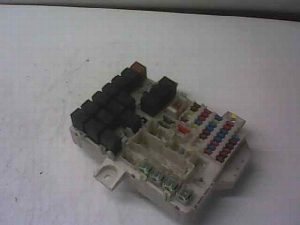CAJA RELES / FUSIBLES SMART FORFOUR 2005