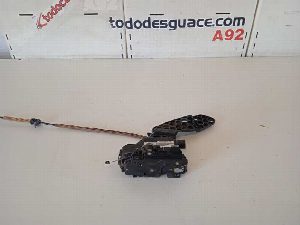 CERRADURA PUERTA TRASERA DERECHA SEAT LEON (1M1) 2002