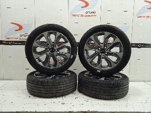 JUEGO LLANTAS CON NEUMATICOS KIA STONIC (YBCUV) 2020
