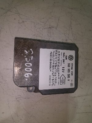 CENTRALITA AIRBAG VOLKSWAGEN GOLF IV BERLINA (1J1) 2000
