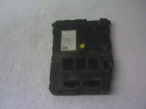 CAJA RELES / FUSIBLES RENAULT MEGANE II BERLINA 5P 2004