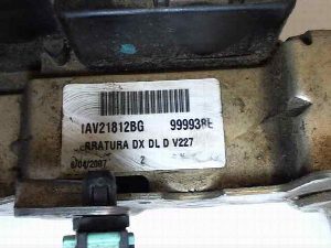 CERRADURA PUERT DELANTERA DERECHA FORD