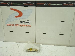 CAJA RELES / FUSIBLES LEXUS CT 2011