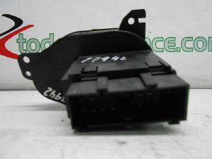 MANDO LUCES FORD FOCUS BERLINA (CAK) 2001