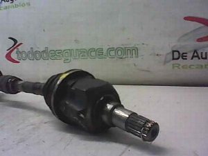 TRANSMISION DELANTERA IZQUIERDA TOYOTA