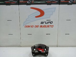 PINZA DE FRENO DELANTERA DERECHA TOYOTA COROLLA (E12)