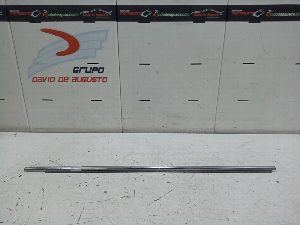 MOLDURA PUERTA TRASERAIZQUIERDA TOYOTA AURIS 2019