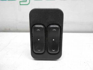 Maneta Elevalunas Delantera Izquierda OPEL CORSA C 2001