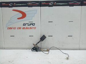 ANCLAJE CINTURON DELANTERO IZQUIERDO PEUGEOT
